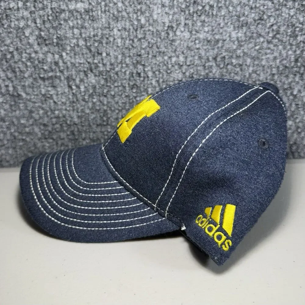 Adidas Michigan‎ Wolverines Hat Unisex Climalite Blue Size S/M Flex Fit Cap